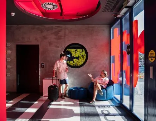 AMISTAT City Hostel Barcelona photo 2