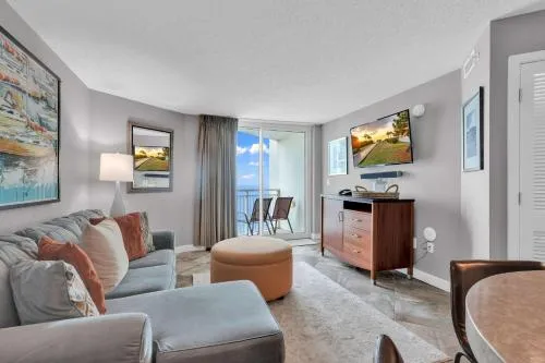 Oceanfront Perfect Couples Getaway photo 2