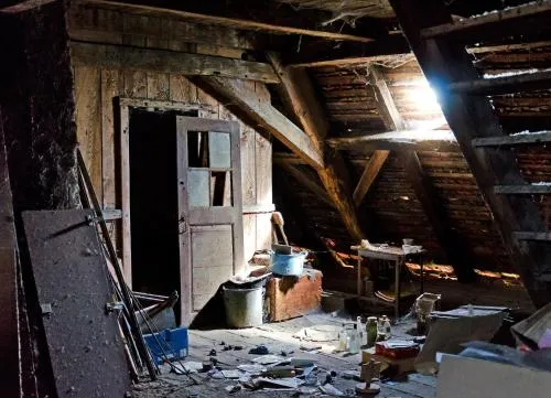 The Old Bakery - Stay in what was the dirty dusty old store rooms photo 2