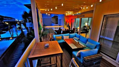 Boathouse Condo, Downtown Destin Harbor, Private Beach Access, Waterfront, on Golf course, Water Taxi pickup photo 2