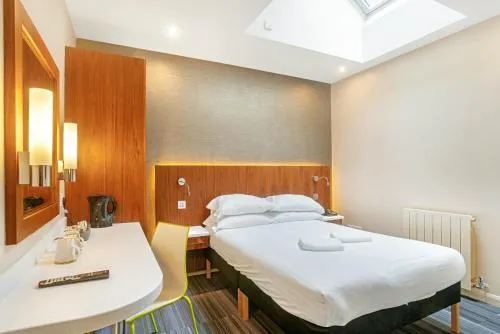 The Place Hotel photo 2
