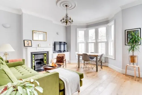 Charming Elegance at The Pontcanna Pearl - Prime Location with Comfort and Style photo 2