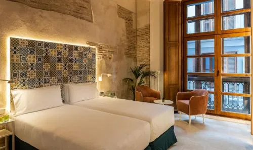 Axel Hotel Valencia - Adults Only photo 2