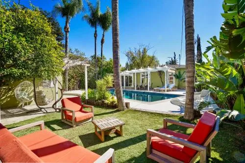 Villa La Verde - Newly Designed 4BR Villa with Pool & Guesthouse by Topanga photo 2