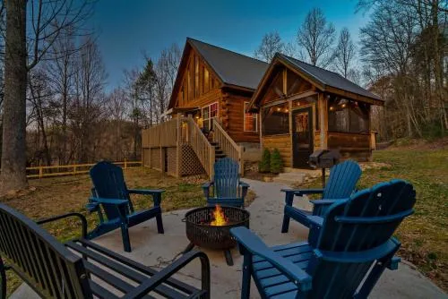 Woodland Ridge - Private 3 Bedrooms with Hot Tub photo 2