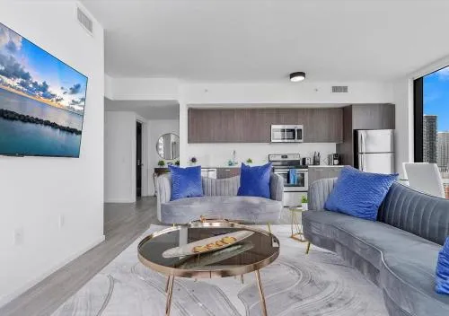 X Lounge II-Highline Corner Residence photo 2