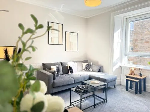 Elegant City Centre Apartment photo 2