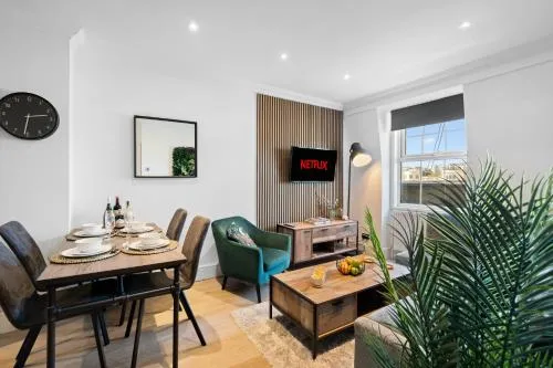 Rare Free Parking 2 Bed Central Apartment photo 2
