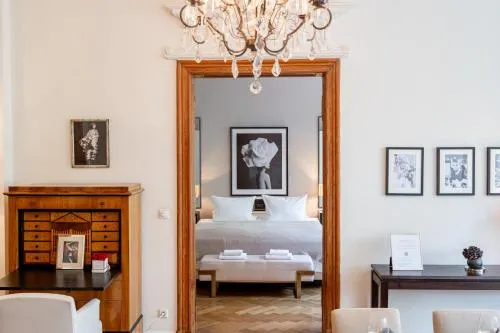 120 sqm Historic Design Apartment Savignyplatz near Ku'damm photo 2