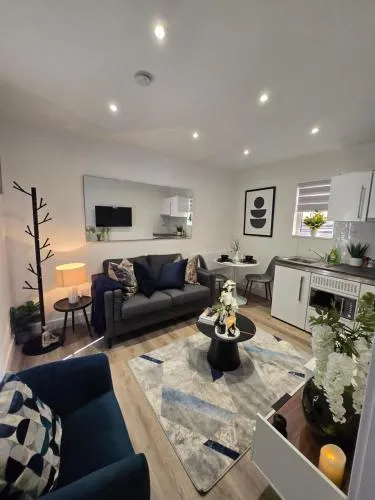 The Cosy Nest - Short Let in Salford photo 2