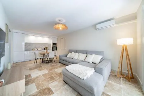 Two Bedroom Appartment - Cannes photo 2