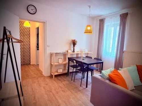 Apartment-NO elevator-Free private parking-Self check in !! Appartement-PAS ascenseur-Parking privé gratuit-Arrivée autonome!! photo 2