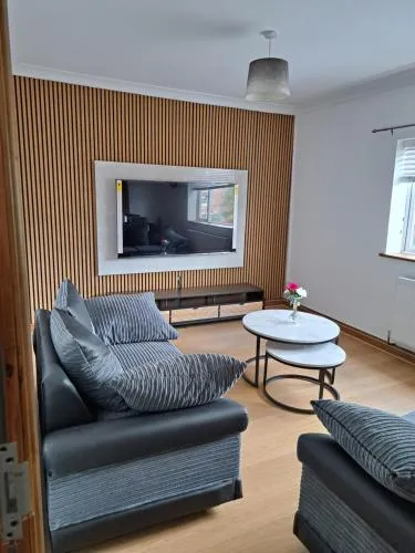 Grand Apartments Stretford photo 2