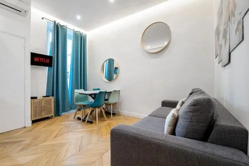 Nice Renting - VERDUN - Designer Cocoon Massena Calm Air Conditioning photo 2