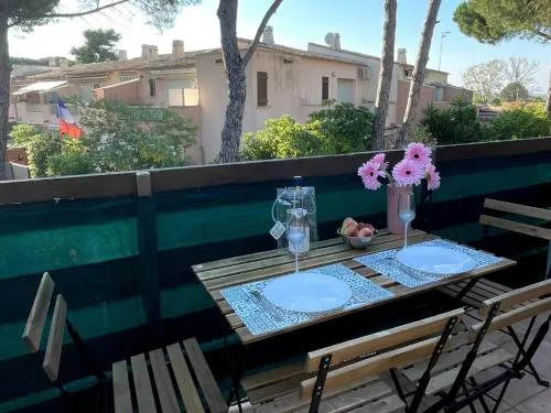Appartement à 100m du village naturiste,tout équipé, climatisé,place parking photo 2