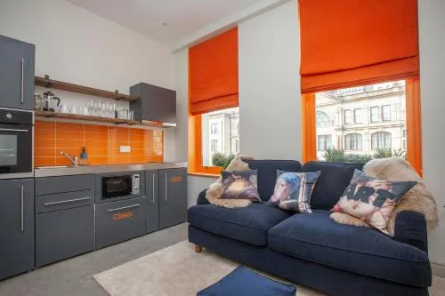 Modern Aparthotel by Principality Stadium photo 2