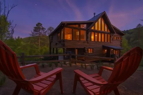 Luxury Lodge and Resort- Hot Tub, Fire Pit, Game Room, Pets photo 2