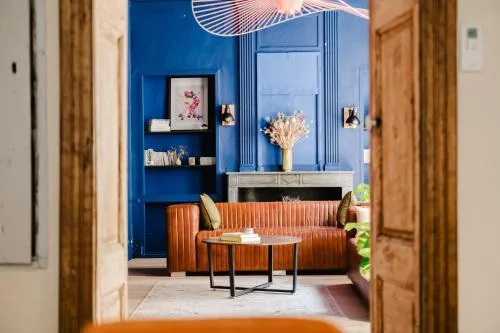Unique character apartment - heart of Avignon - quiet & charming photo 2