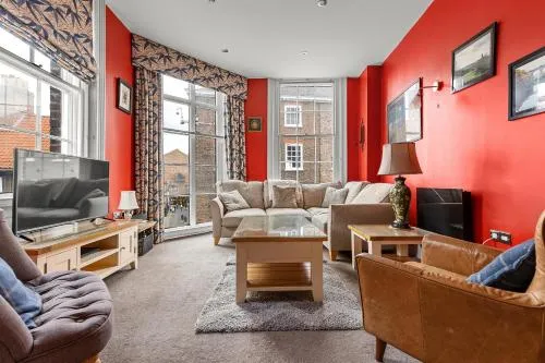 The Kings Apt 3 In The Heart Of York - Central Location photo 2