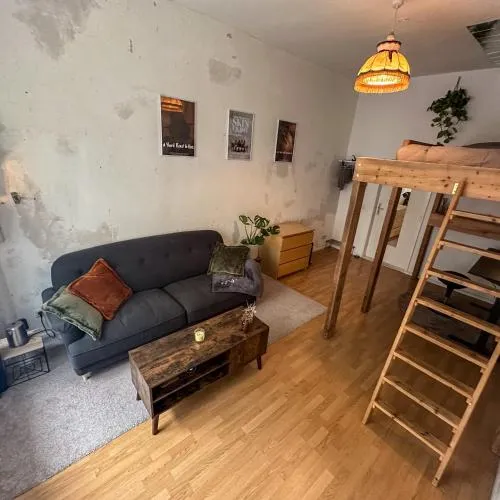 Bright & Spacious Room in shared flat in Friedrichshain photo 2