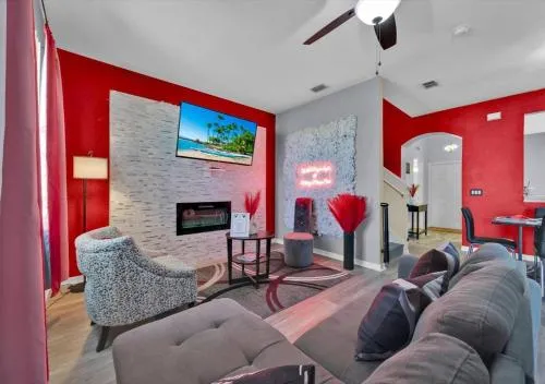 Themed Resort Home 15 min drive to Disney photo 2