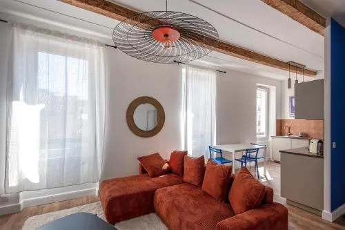 Apartment in the heart of Marseille well located photo 2