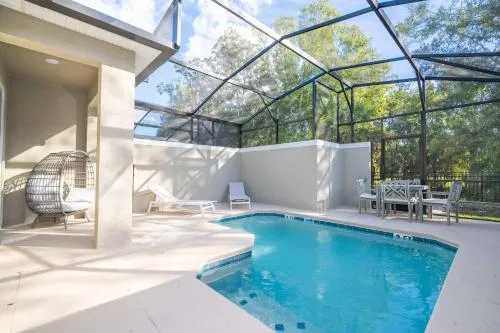 NEW to Market 5 Bed - Storey Lake Retreat photo 2
