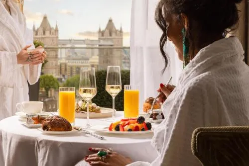 Four Seasons Hotel London at Tower Bridge photo 2