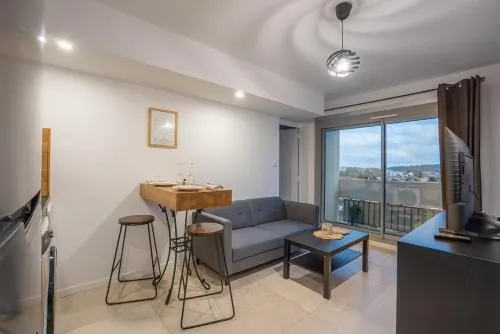 Modern apartment in Toulouse with 2 bedrooms photo 2