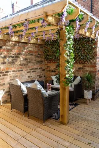 Garden Gazebo, Free Parking & 20 minutes walk to City photo 2