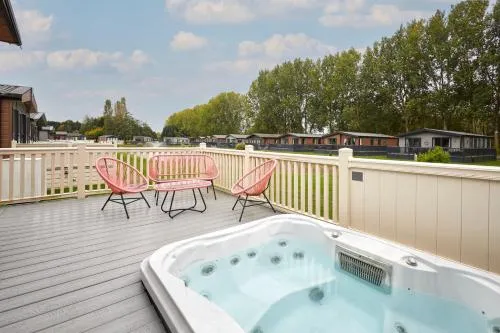 Host & Stay - Tarn Lodge photo 2