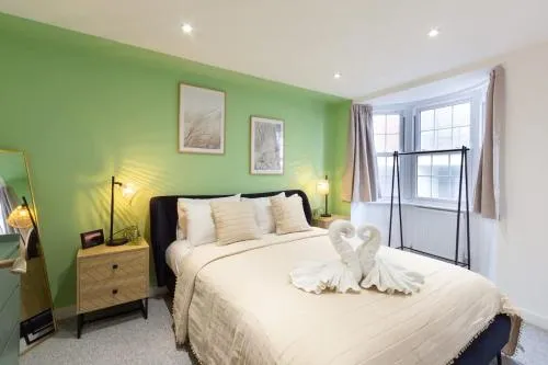 The Regent Luxury Pad photo 2
