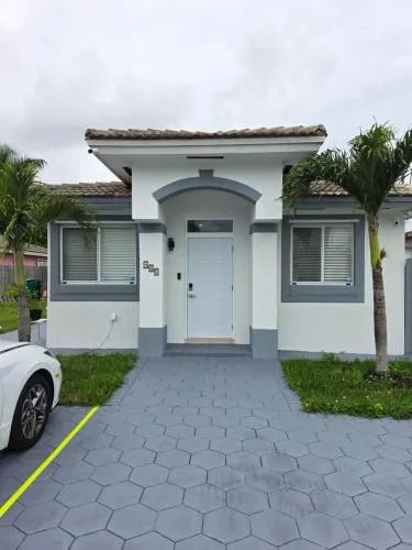 Alex House photo 2