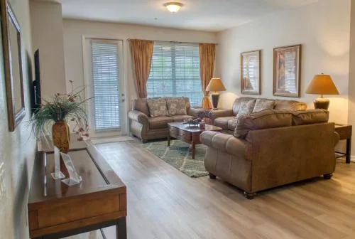 Luxury Lake View Condo-Vista Cay photo 2