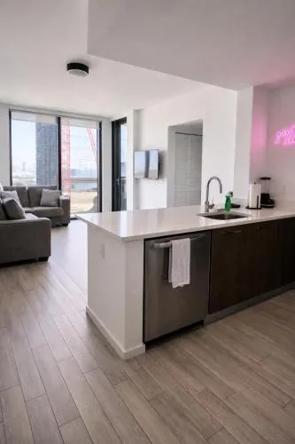 Downtown Miami 2Br 2Bath Oasis Bayside & Port of Miami Minutes Away photo 2