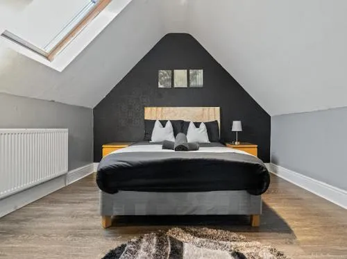 2 - Bed Haven with Free Parking photo 2