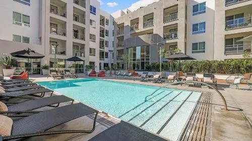 West Hollywood Chic Apartment photo 2