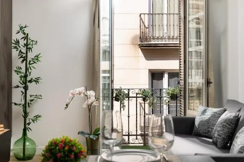 Stylish & Newly Renovated Retreat in Málaga Centre photo 2