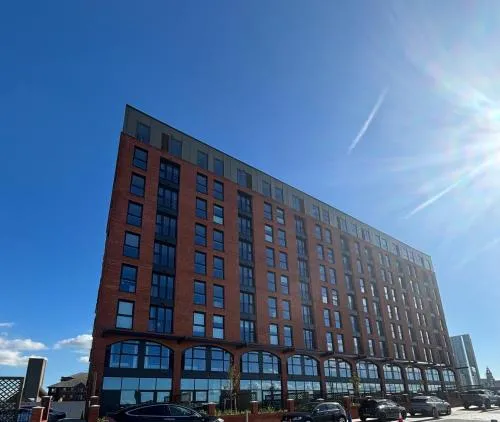 Luxury Waterfront Apartment - Liverpool City Centre - Sleeps 4 photo 2