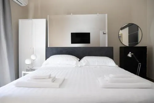 Elegant apartment few steps from Bari's heart by Pausa Stays photo 2