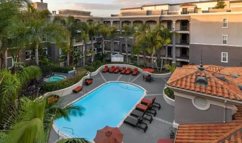 Luxury Coastal 1 & 2 Bedroom Retreat Near Venice with Pool & Cinema Room photo 2