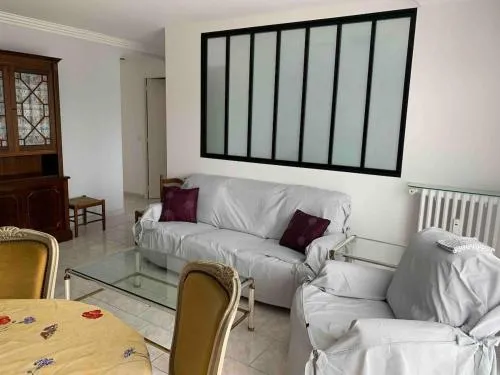 3-room apartment near old Antibes, sea view, 54m2, 3 pieces photo 2