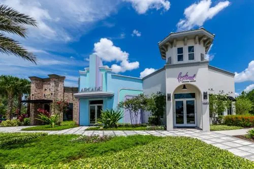 Private Pool 3BR Retreat Near Orlando Attractions photo 2