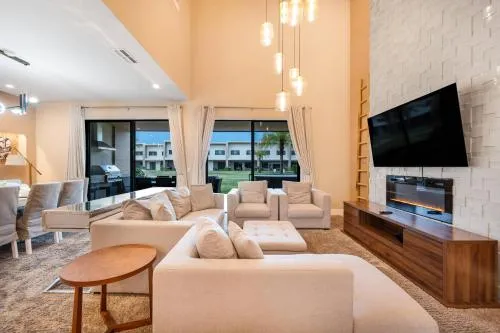 7458 Modern 9 guests 3 suites jacuzzi 8 min Disney photo 2