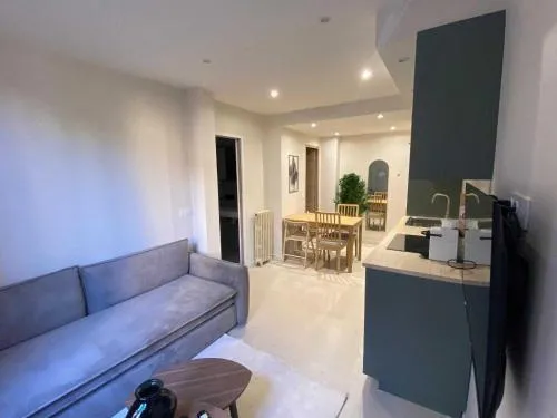 Modern apartment -1BDR 4P - 300m from the BEACH photo 2