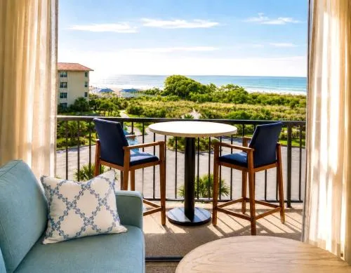 Expansive OCEANVIEW King Villa - Beachfront Resort photo 2