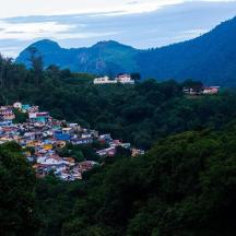 a small town in the middle of a mountain