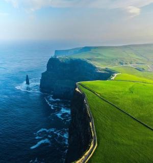 Day Tour to the Cliffs of Moher and Irish Villages