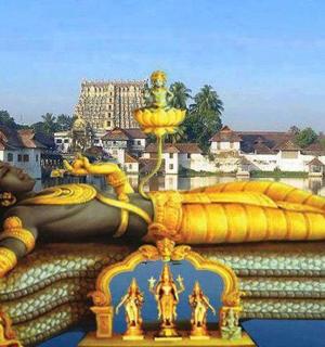 一幅以城市为背景的雕像画