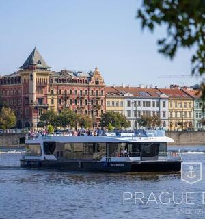 Prague Sightseeing Cruise